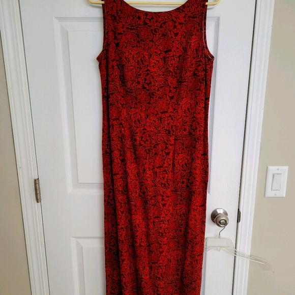 Dress - Picture 1 of 2